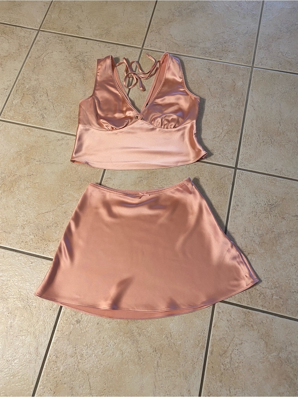 Satin Peachy A-Line Mini Skirt Set with Rosette and bow-side zip closure
